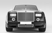 Элитный автомобиль Rolls Royce Phantom белого/черного цвета с водителе